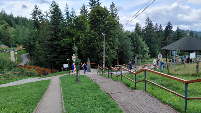 Niezwykła wieś w Beskidach na granicy trzech państw