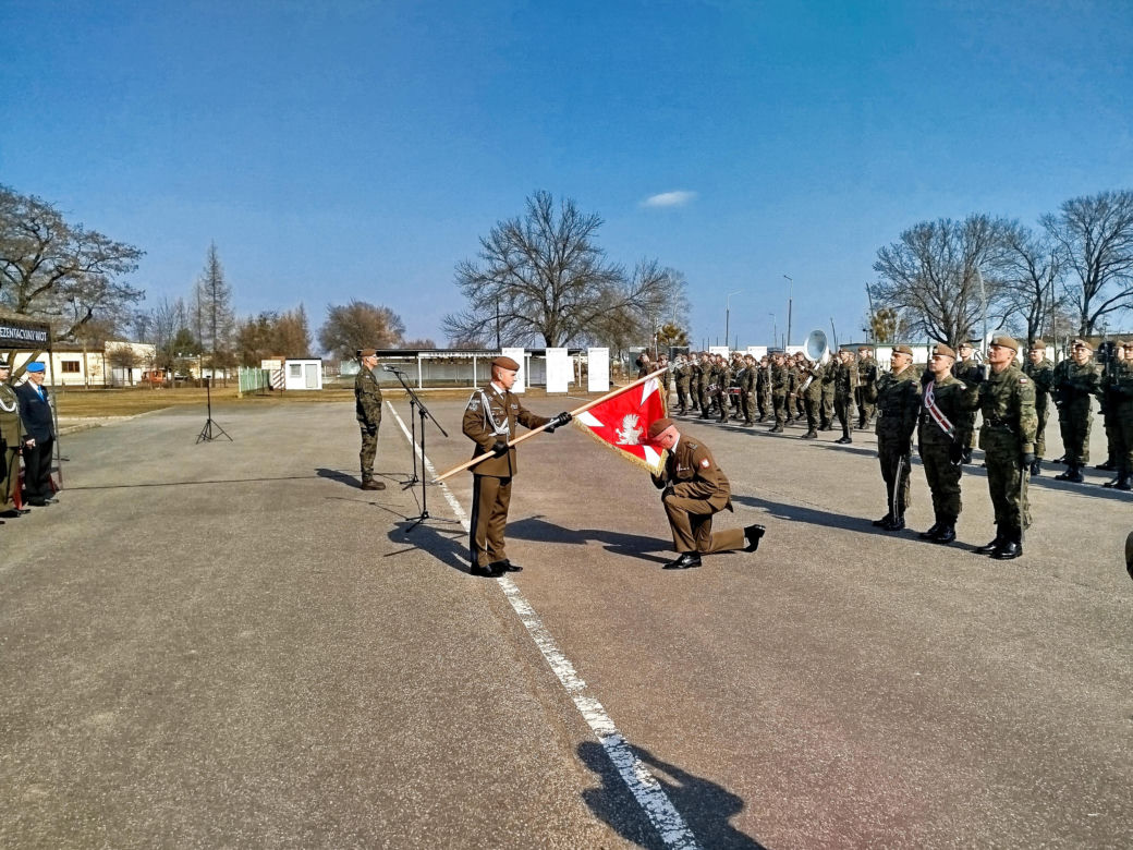 Chorągiew dla Ośrodka WOT