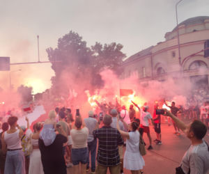 „Cześć i chwała bohaterom!”. Siedlczanie spotkali się w centrum miasta, by uczcić 82. rocznicę wybuchu Powstania Warszawskiego