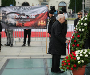 Obchody miesięcznicy smoleńskiej w Warszawie