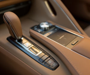 Lexus LC500 5.0 V8 477 KM Carbon