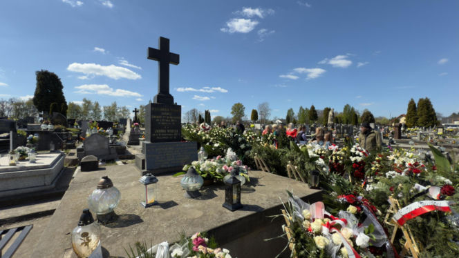 Tak wygląda grób Łukasza Litewki dzień po pogrzebie. Widok rozdziera serce