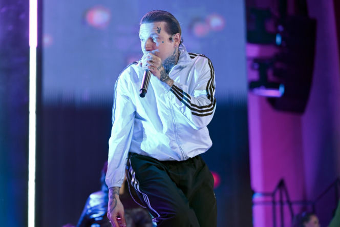 Smolasty i jego była dziewczyna razem na scenie. Fani nie gryźli się w język po ich występie