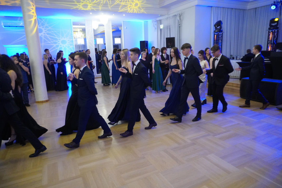 Studniówka III LO w Rzeszowie 