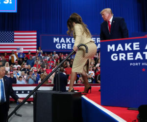 Trump nagle zaczął mówić o pupie! Nie krył zachwytu