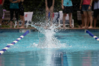 Internet zawrzał po wpisie aquaparku. Poszło o wagę