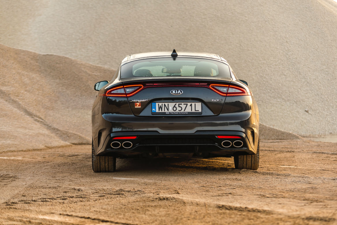Kia Stinger 2.0 T-GDI 245 KM 8AT RWD GT Line