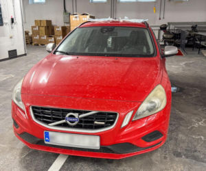 Seria włamań w Warszawie. Policjanci czekali, aż złodzieje opuszczą okradzioną posesję