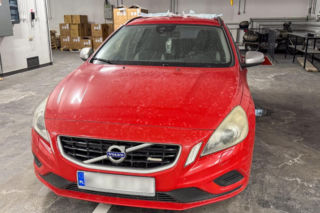 Seria włamań w Warszawie. Policjanci czekali, aż złodzieje opuszczą okradzioną posesję