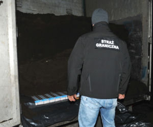 Warmińsko-mazurskie. Ponad 1,2 mln białorurskich papierosów z przemytu