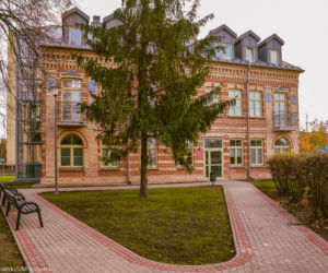 Budynek przy Mazowieckiej 35 przeszedł metamorfozę. Tak wygląda teraz [ZDJĘCIA]