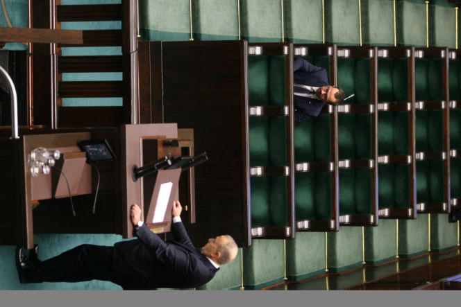  Wotum nieufności dla Szydło