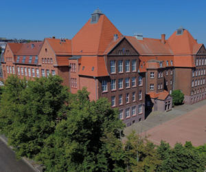 3.	XIII Liceum Ogólnokształcące w Szczecinie