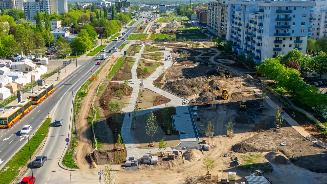 Park nad Południową Obwodnicą Warszawy na Ursynowie