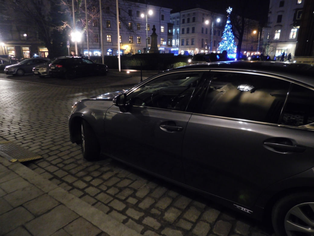 Taką FURĄ jeździ prezydent Krakowa