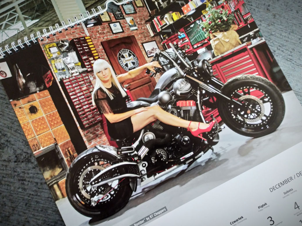Motocyklistki w kalendarzu charytatywnym