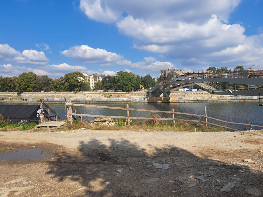 Kładka Kazimierz–Ludwinów