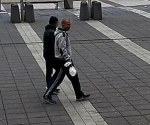 Dresiarz brutalnie pobił mężczyznę na dworcu w Katowicach. Wszystko nagrały kamery monitoringu [ZDJĘCIA]