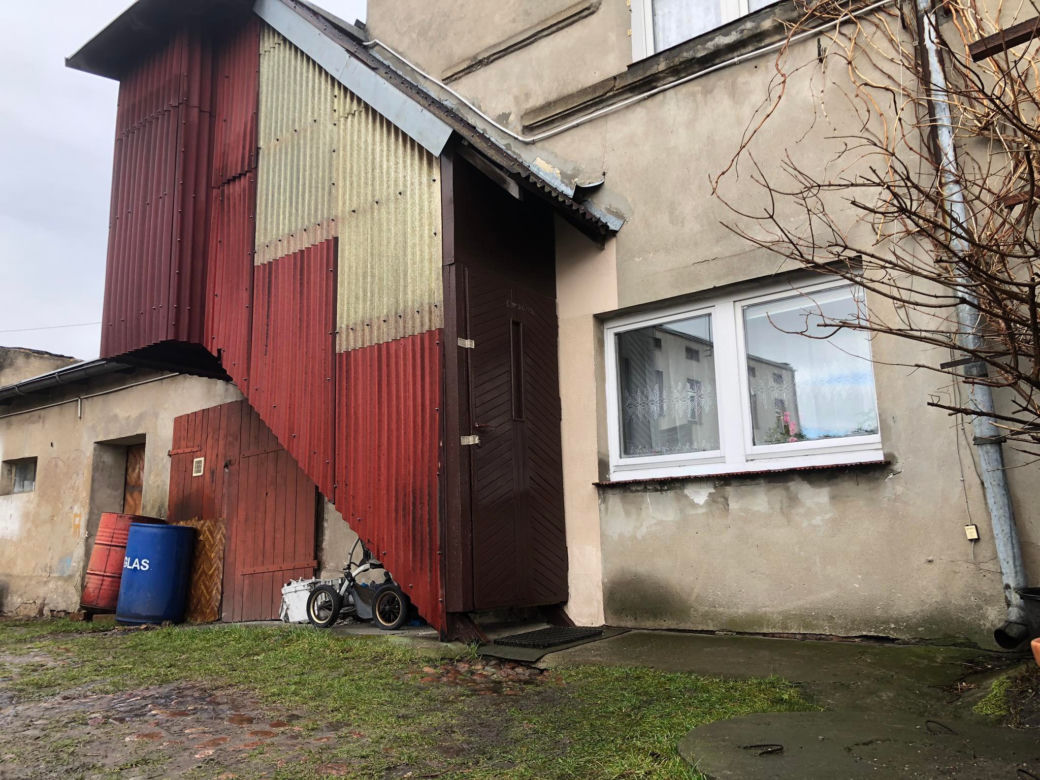 Morderstwo w Górze. Dariusz K. zabił matkę i jej partnera   