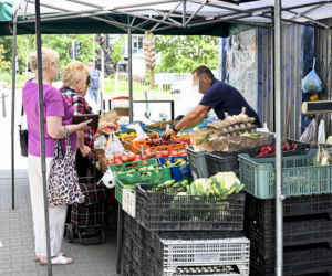 Chcą im zabrać ukochany bazarek. Ma w tym miejscu powstać nowy blok