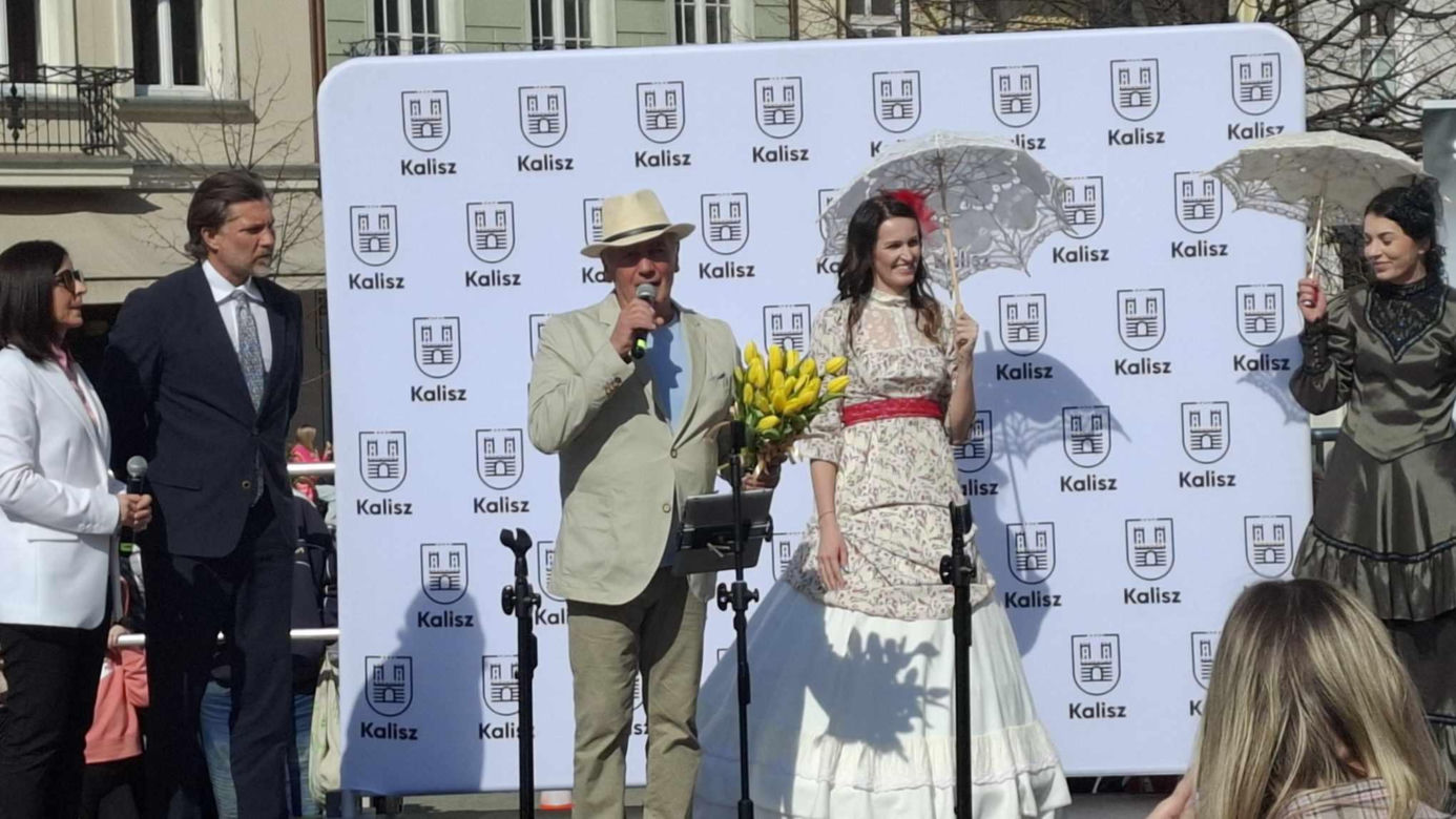 Walc Barbary z filmu „Noce i Dnie” wybrzmiał w sercu Kalisza