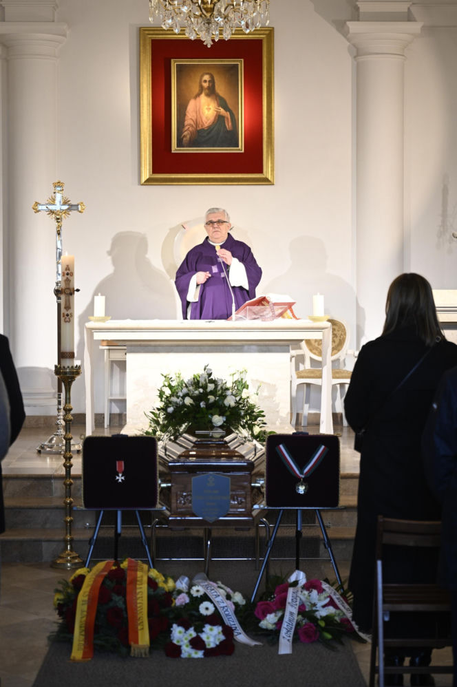 Pogrzeb Edwarda Linde-Lubaszenki