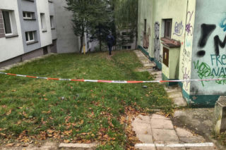 Trzy ciała w mieszkaniu, czwarte pod balkonem. Nowe fakty w sprawie koszmaru w Kielcach