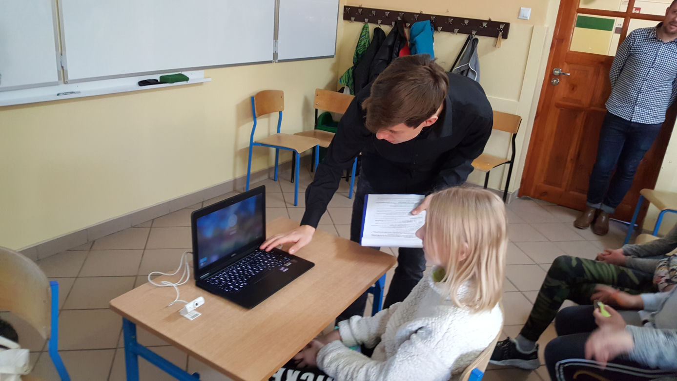 Nowy Sącz: Nauczyli młodszych kolegów jak dbać o bezpieczeństwo w sieci 
