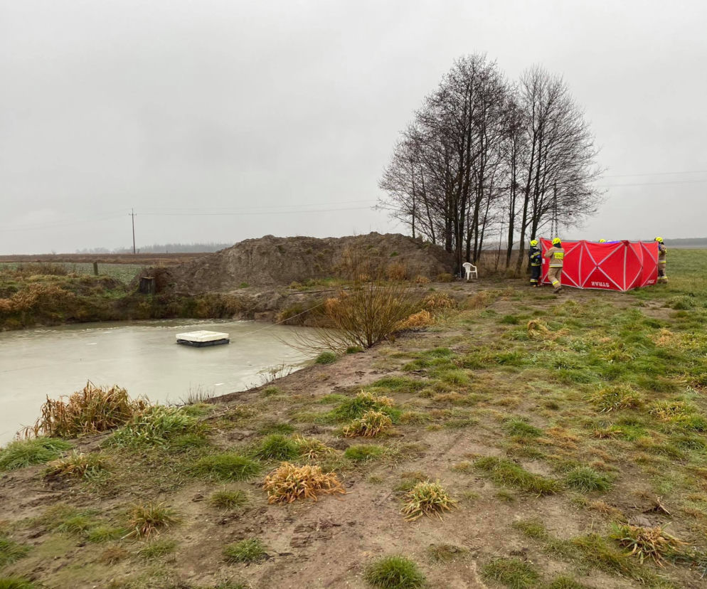 Wiewiórów: Zwłoki 46-letniej kobiety w przydomowym stawie! Co się tam wydarzyło? 