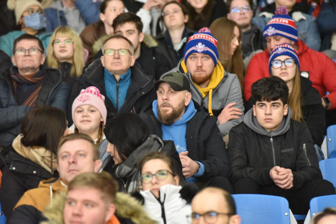 KH Energa Toruń - Unia Oświęcim 2:1! Zdjęcia kibiców i zawodników obu drużyn