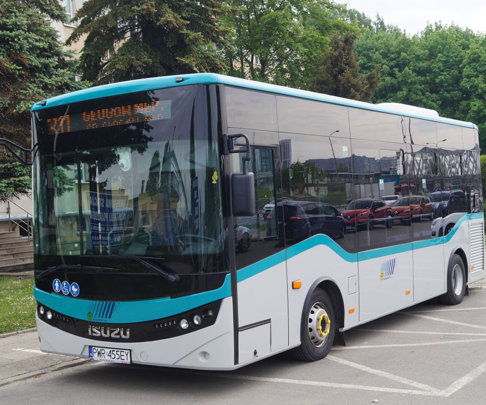 Podkarpackie. Trzy  nowoczesne i  ekologiczne autobusy dla MKS. Niedługo wyjadą w trasy