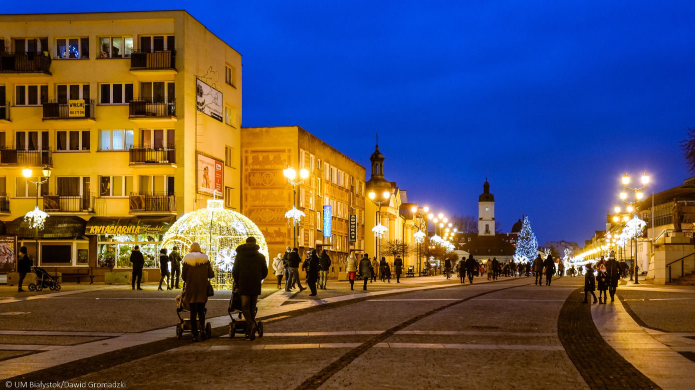 Białystok. Świąteczne iluminacje rozbłysły w mieście. Coś pięknego. Musisz to zobaczyć!