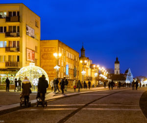 Białystok. Świąteczne iluminacje rozbłysły w mieście. Coś pięknego. Musisz to zobaczyć!