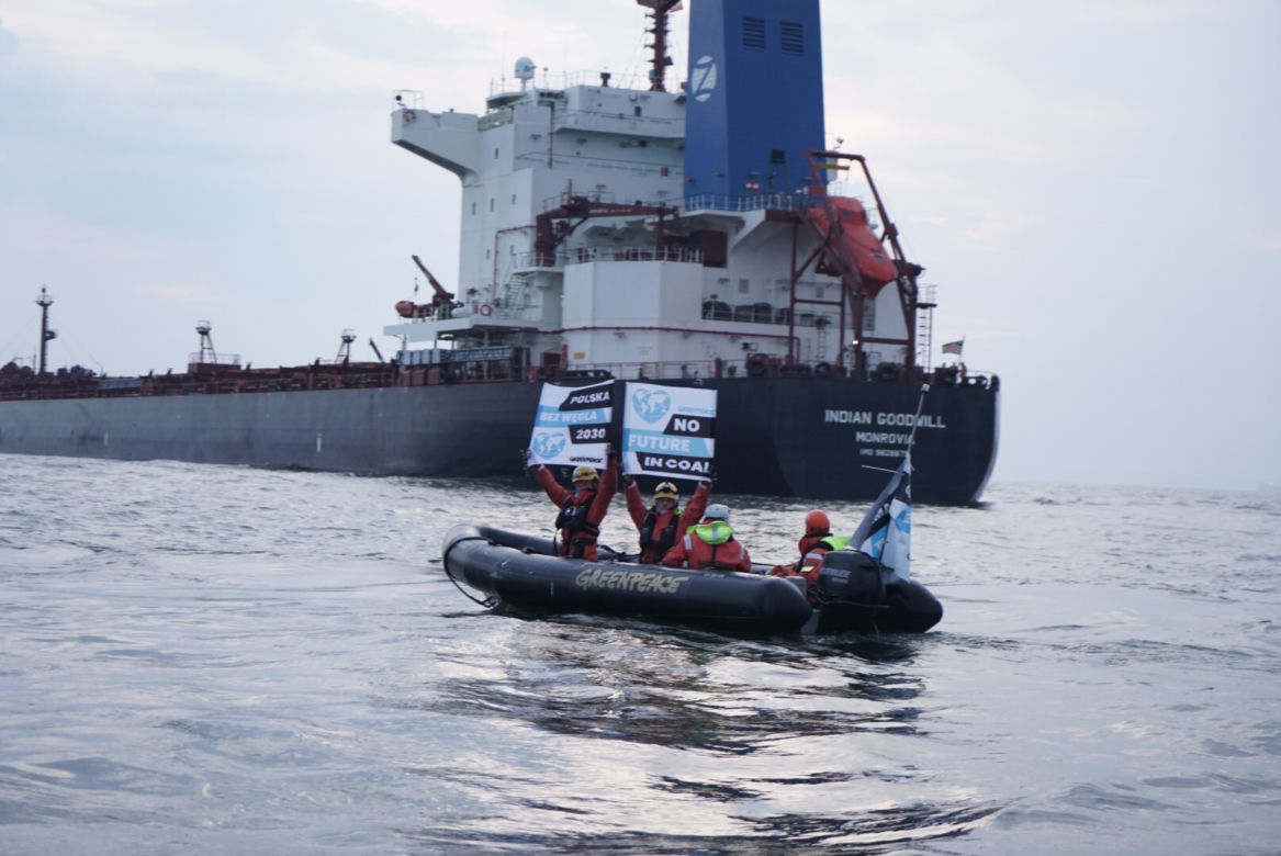 "Węgiel stop". Zobacz zdjęcia z akcji Greenpeace