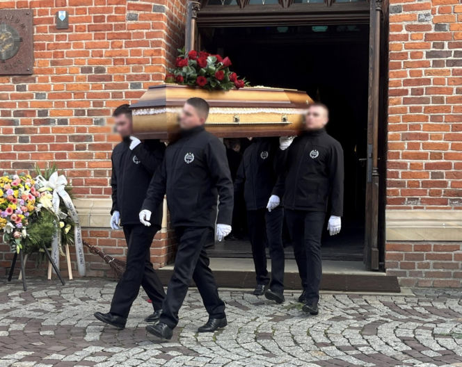 Pogrzeb braci, którzy zginęli w katastrofie śmigłowca pod Rzeszowem