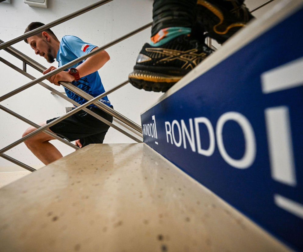 38 pięter do pokonia, a to wszystko w szczytnym celu. Wbiegną na warszawski wieżowiec, żeby pomóc dzieciom z Kraśnika