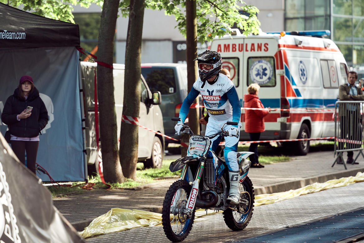 Poranna deszczowa pogoda nie odstraszyła fanów motoryzacji. Kolejna Motowiosna przeszła do historii