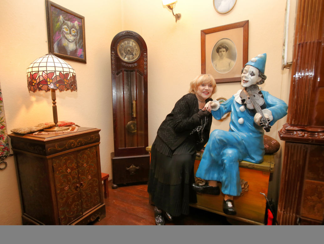 KRYSTYNA SIENKIEWICZ W SWOIM DOMU