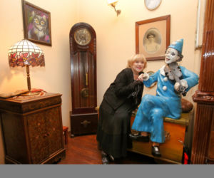 KRYSTYNA SIENKIEWICZ W SWOIM DOMU