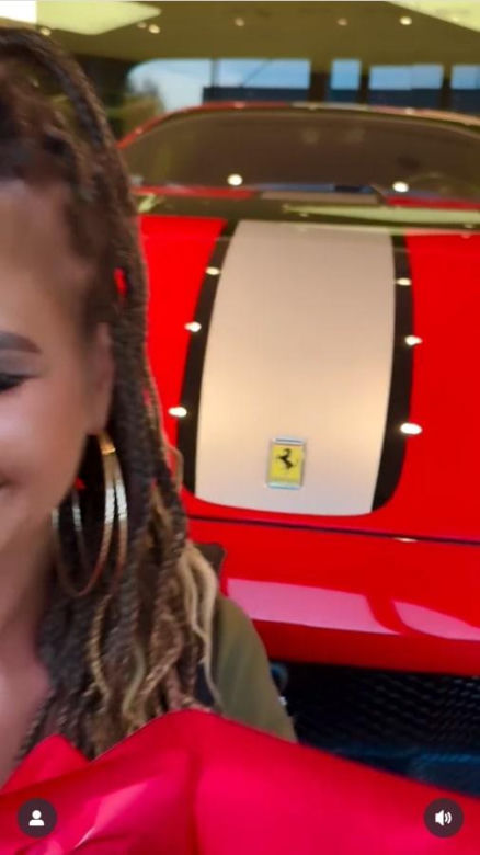 Maja Rutkowski wróciła z dżungli i... dostała Ferrari od męża!