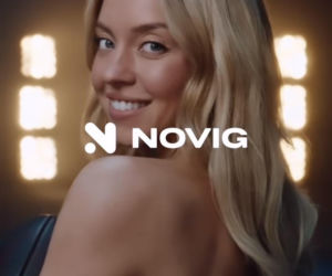 Rozebrana Sydney Sweeney w sportowej reklamie
