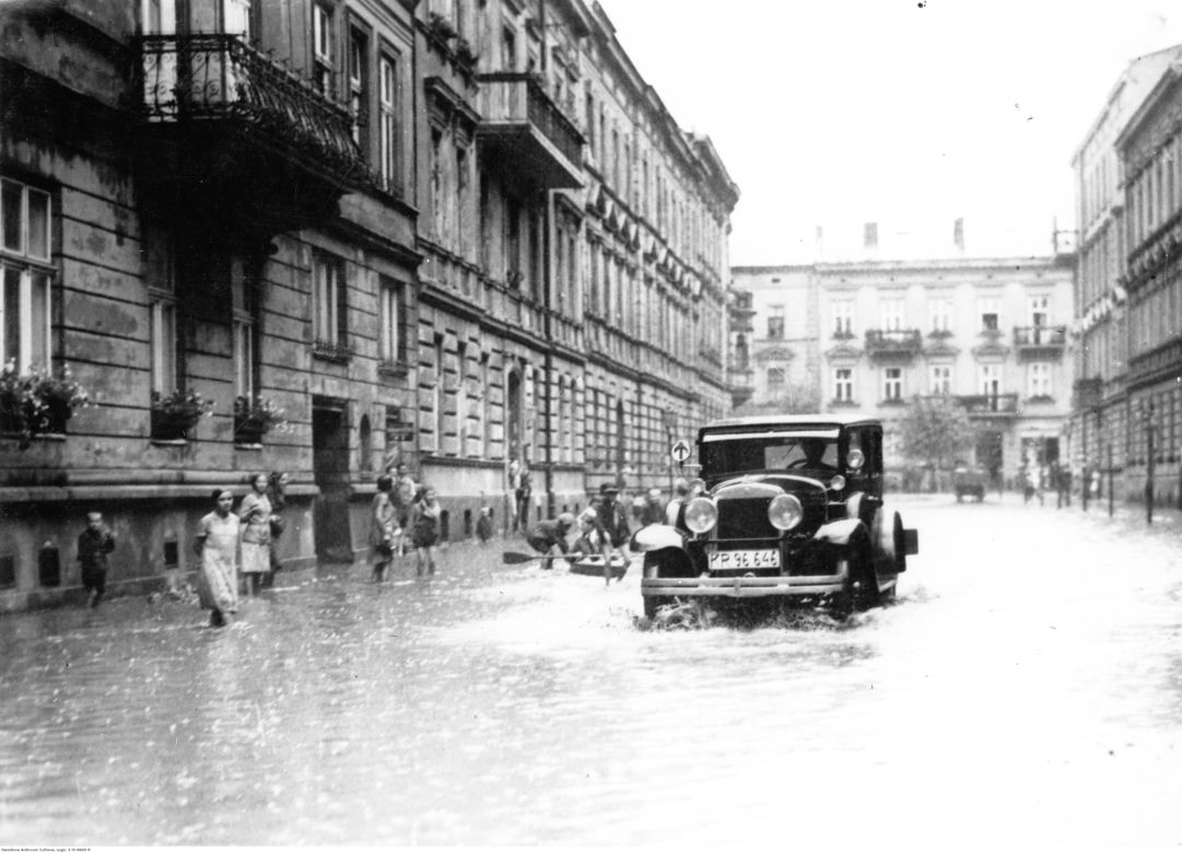 Kraków pod wielką wodą. Po centrum miasta pływały kajaki