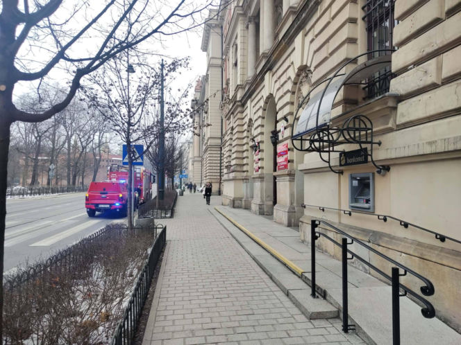 Podejrzany ładunek w budynku Małopolskiego Urzędu Wojewódzkiego w Krakowie