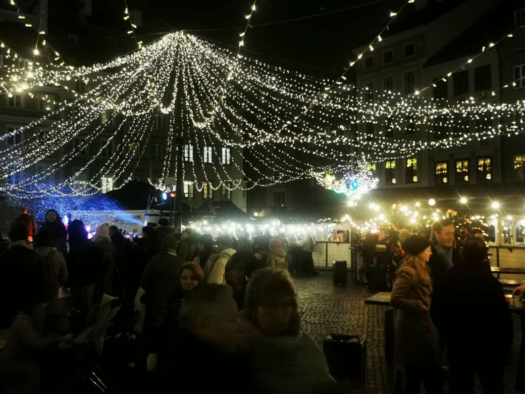 Świąteczna iluminacja 2025/2026 w Warszawie