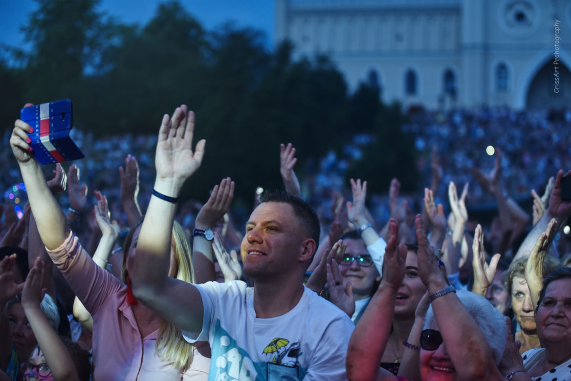 Koncert Chwały w Lublinie. Tłumy na Placu Zamkowym w Boże Ciało