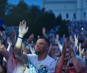 Koncert Chwały w Lublinie. Tłumy na Placu Zamkowym w Boże Ciało