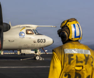 USS Abraham Lincoln na Morzu Arabskim. Tyrania dystansu jako granica amerykańskiej projekcji siły
