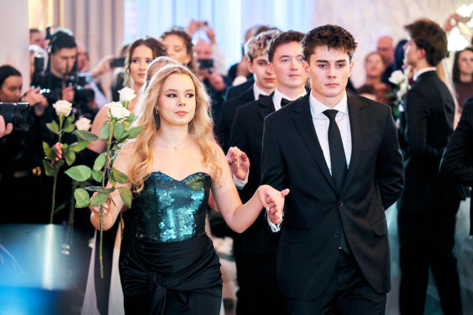 Studniówka siedleckiej Królówki 2026 - walc i polonez