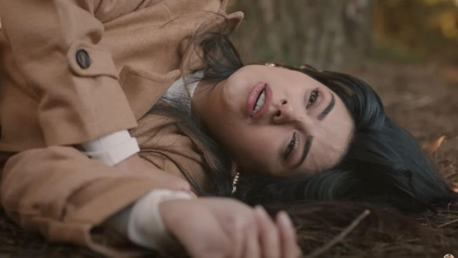 Wichrowe wzgórze, odcinki 360-363: Śmierć Gozde w lesie. Umrze, ale wyzna prawdę! Zeynep oskarżona o zabójstwo - ZDJĘCIA