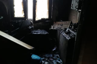 Kobieta zginęła w pożarze. Ofiar mogło być więcej, heroiczna postawa policjanta